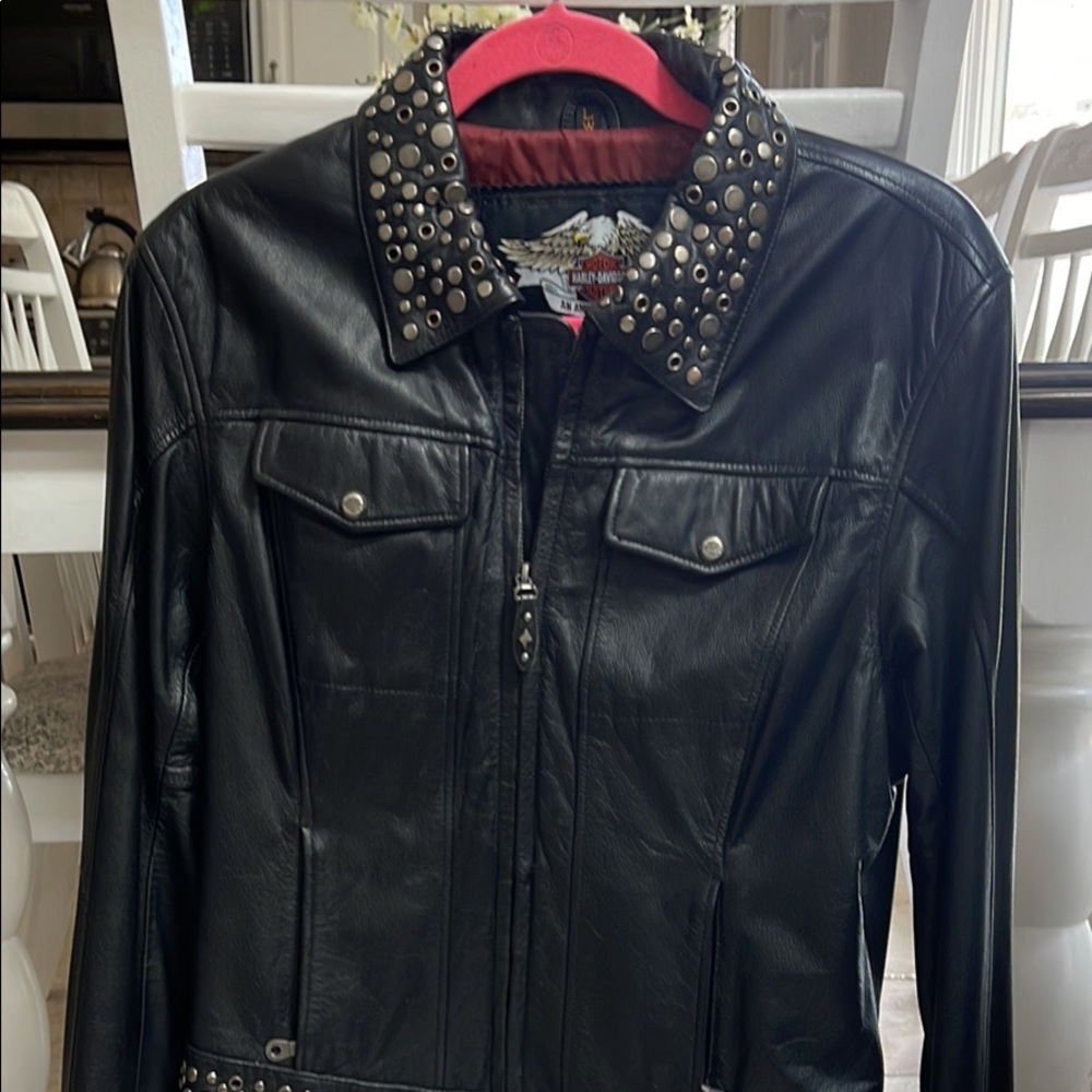 Harley Davidson’s leather lined woman’s jacket size large excellent condition